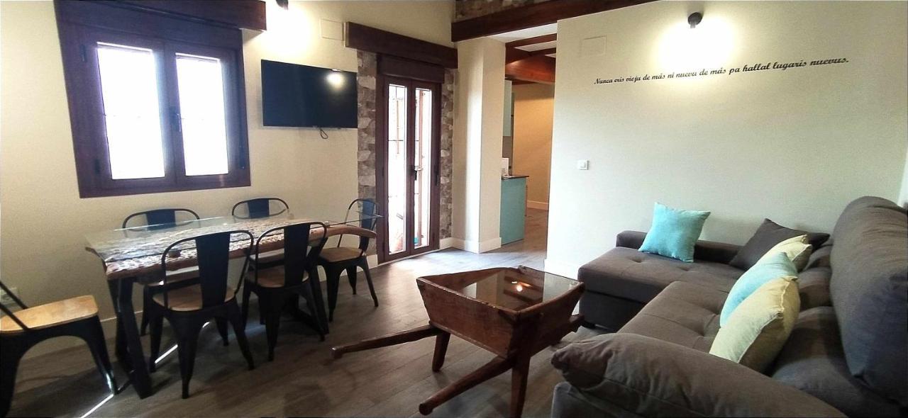 Apartamentos La Rosa Y El Pastor Guijo de Santa Bárbara Eksteriør bilde