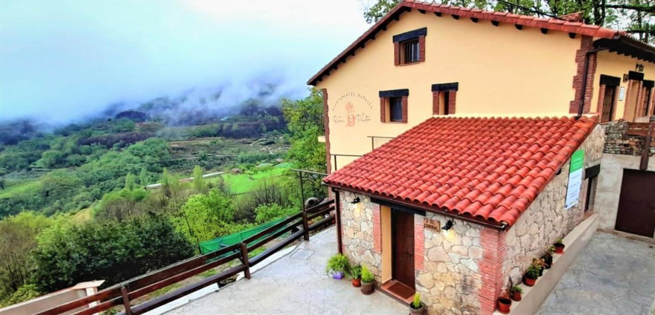 Apartamentos La Rosa Y El Pastor Guijo de Santa Bárbara Eksteriør bilde