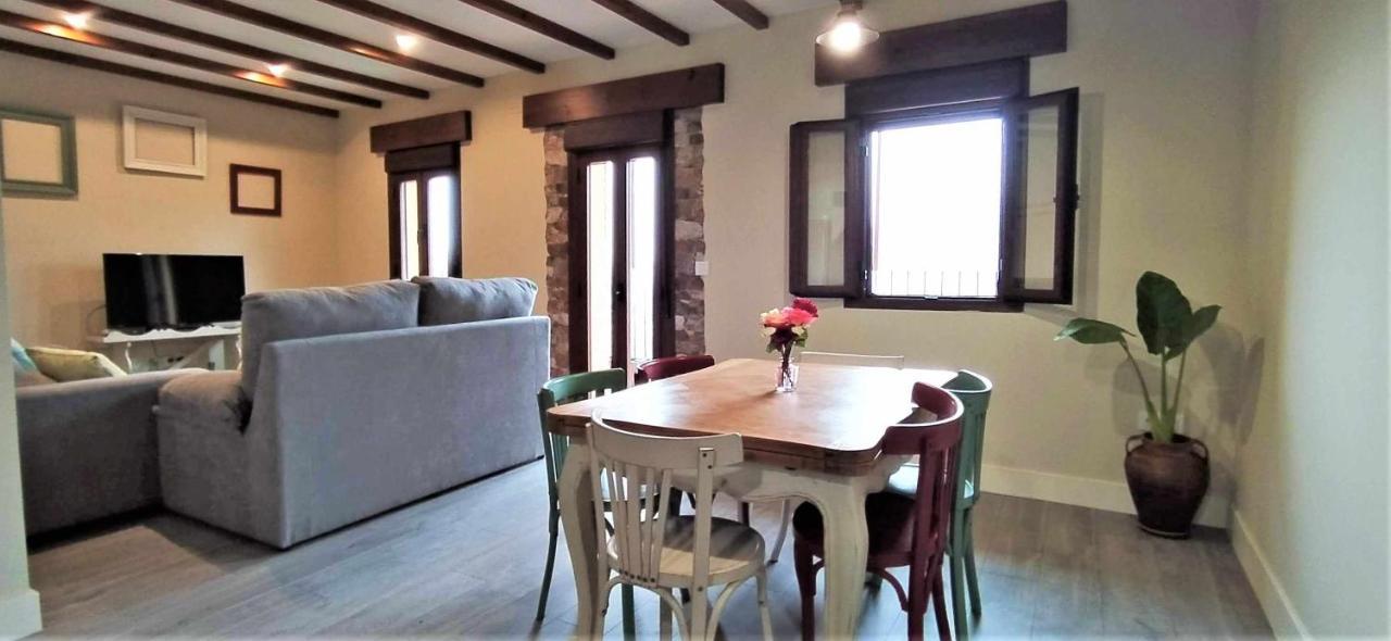 Apartamentos La Rosa Y El Pastor Guijo de Santa Bárbara Rom bilde