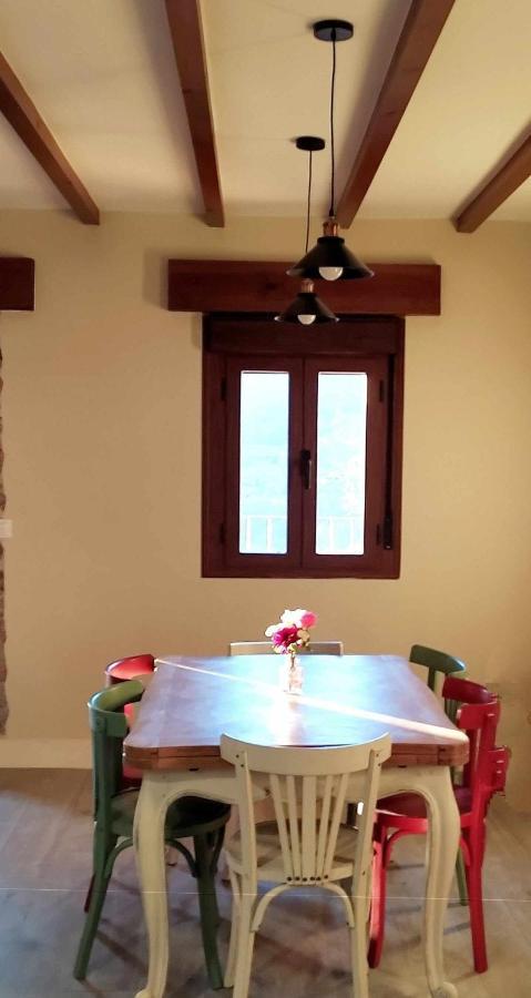 Apartamentos La Rosa Y El Pastor Guijo de Santa Bárbara Rom bilde