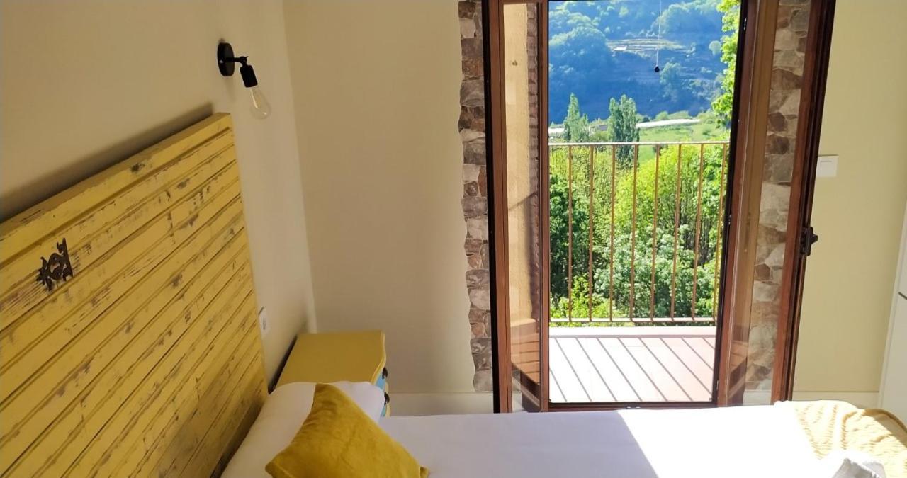 Apartamentos La Rosa Y El Pastor Guijo de Santa Bárbara Eksteriør bilde
